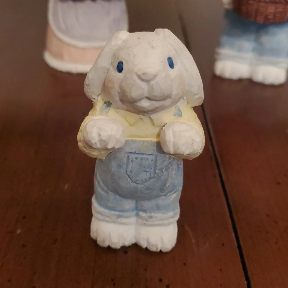 Charming Bunny 🌻 Family Figurines EASTER SPRING Decor